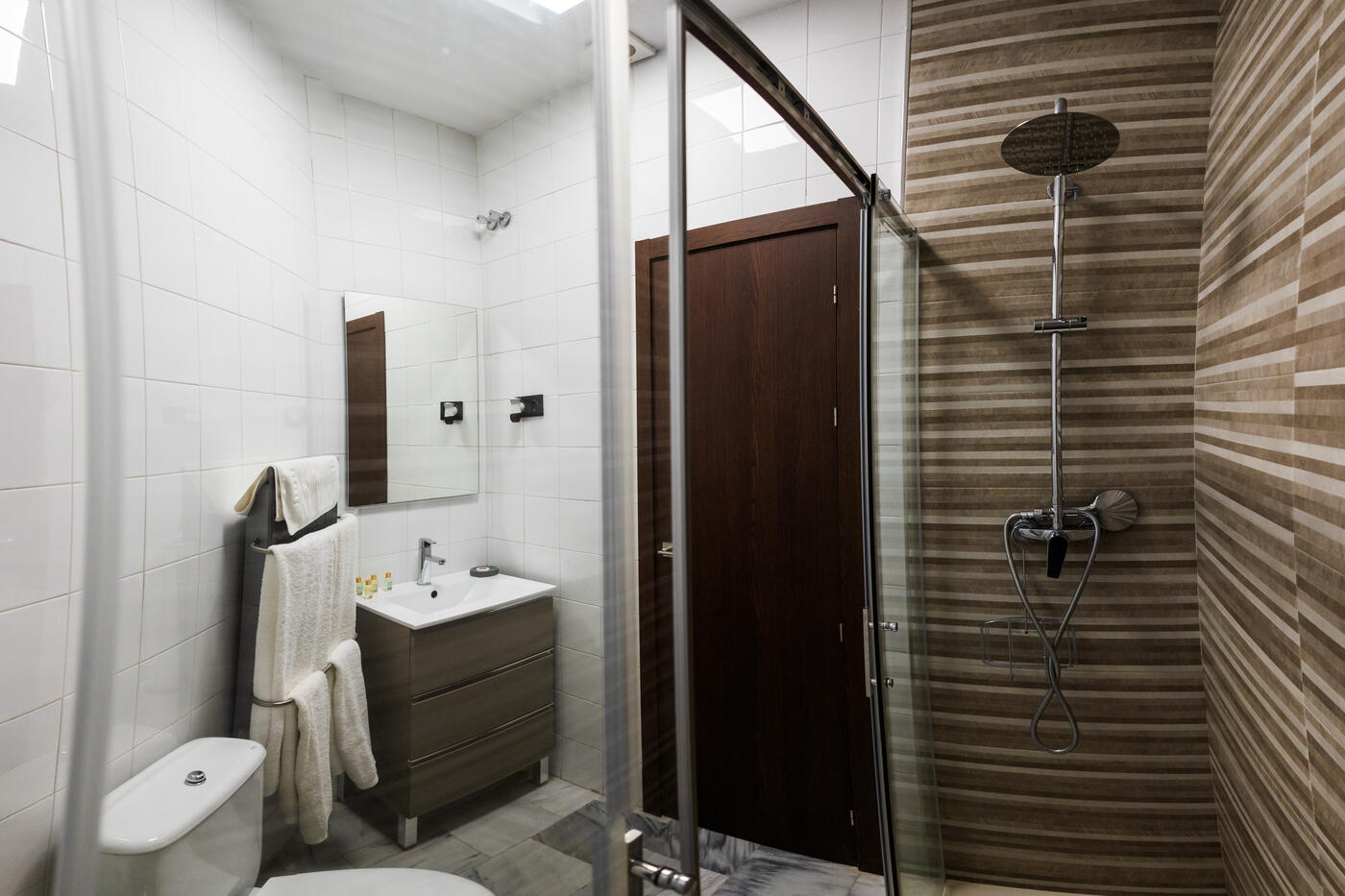 Suite Plaza Nueva, apartamento turístico en el centro de Granada (4/9)